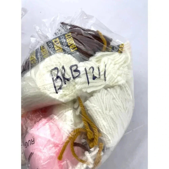 VTG Lot of 18 Bulky Heavy Rug Yarn Different Colors Bernat Brown Orange Yellow - Picture 15 of 15